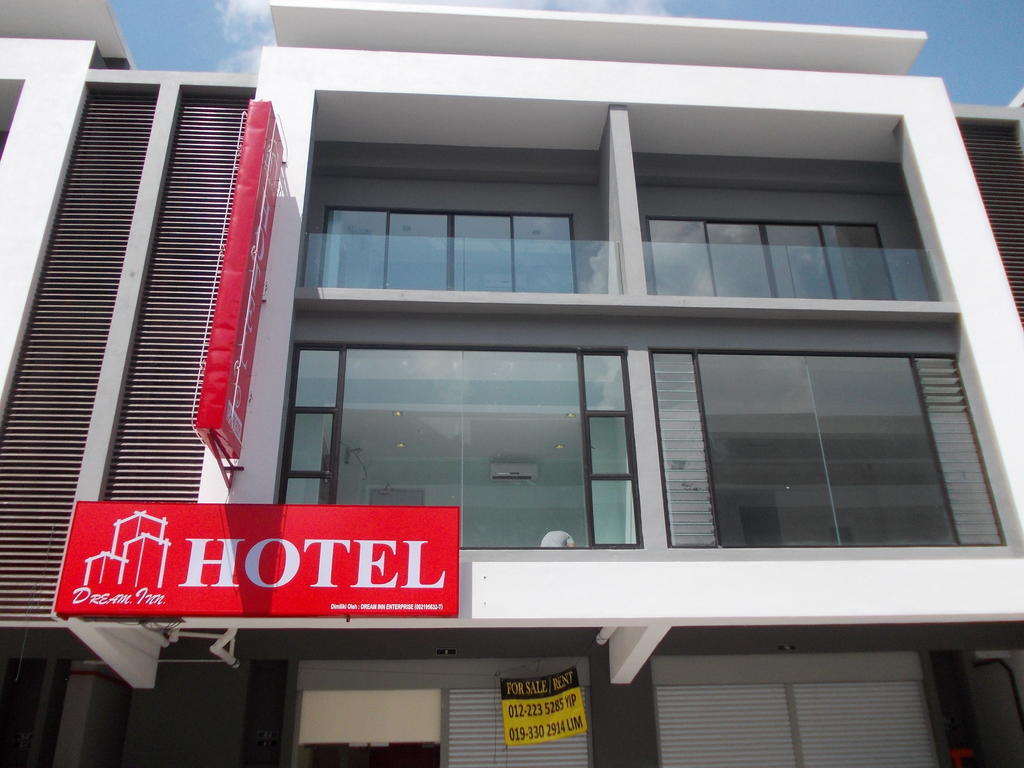 Dream Inn Hotel Bandar Mahkota Cheras Exteriör bild