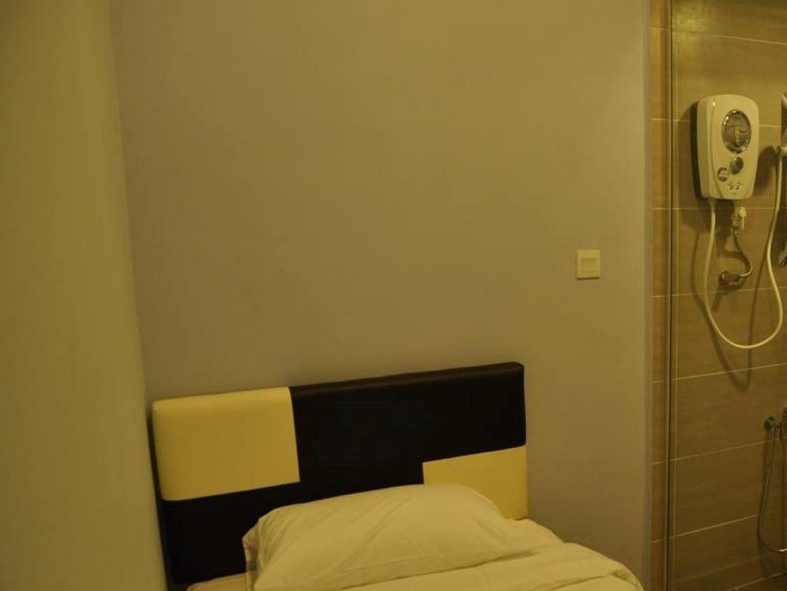 Dream Inn Hotel Bandar Mahkota Cheras Exteriör bild